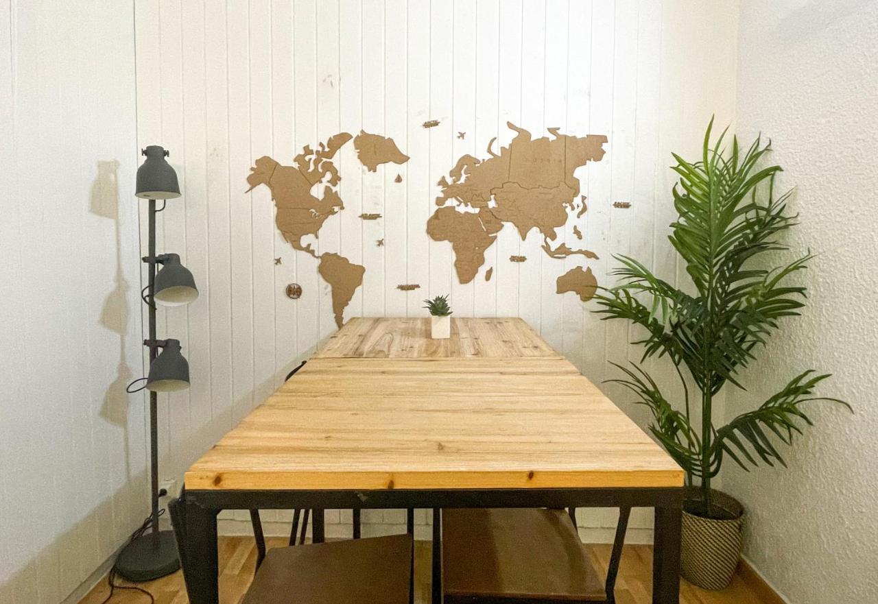 Az The Bridge Hostel - Coliving Saragozza Esterno foto