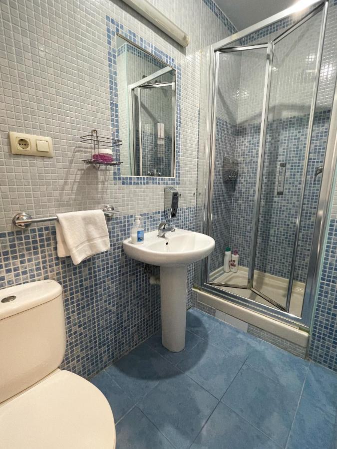 Az The Bridge Hostel - Coliving Saragozza Esterno foto