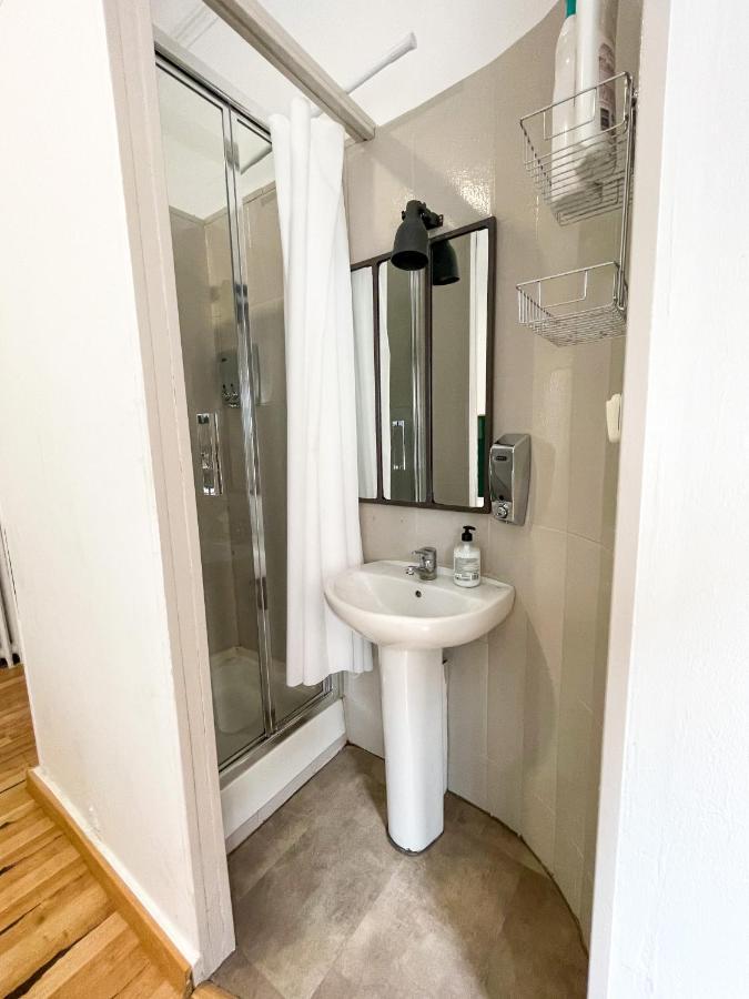 Az The Bridge Hostel - Coliving Saragozza Esterno foto